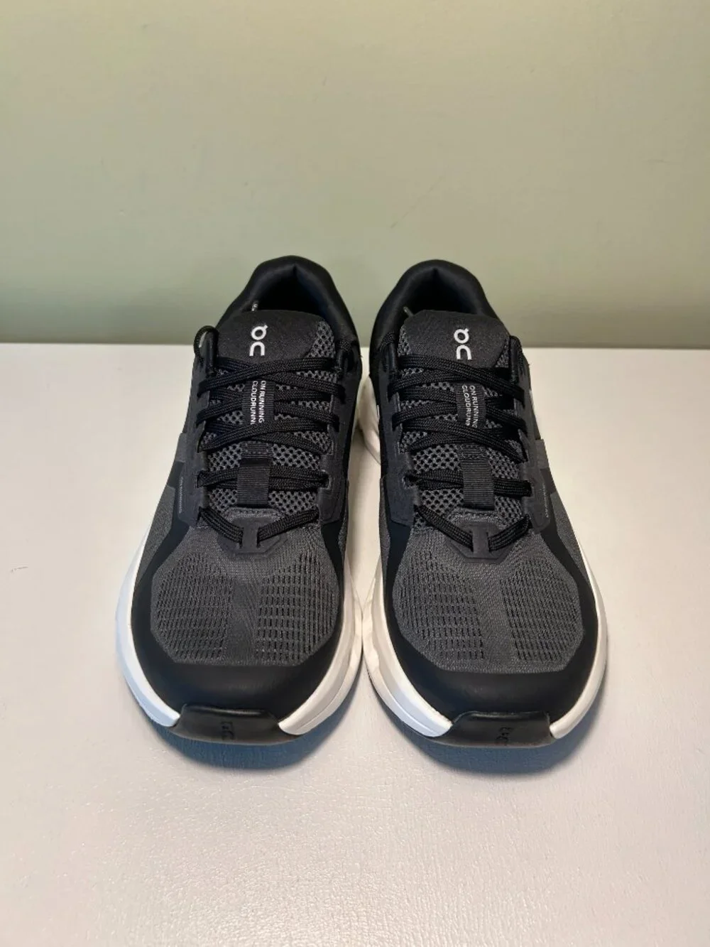 On Running Women's Cloudrunner 2